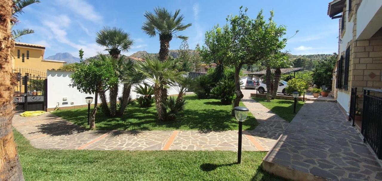 Villa Marianna Con Piscina Privata Ampi Spazi Esterni E Wifi Free トラビーア エクステリア 写真