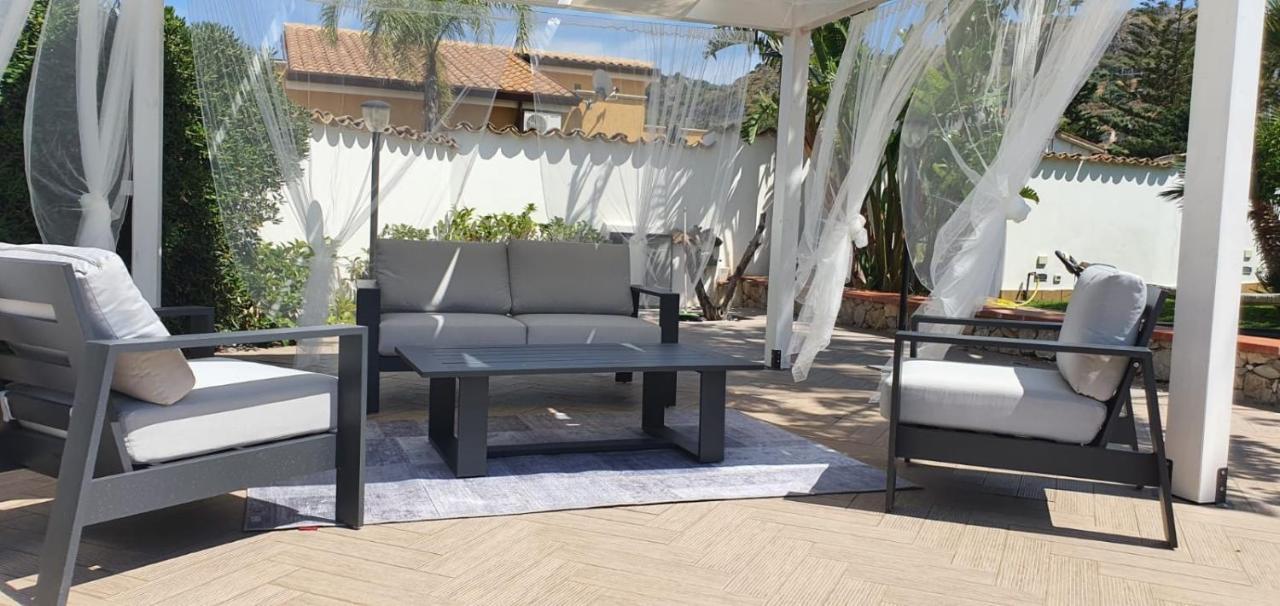 Villa Marianna Con Piscina Privata Ampi Spazi Esterni E Wifi Free トラビーア エクステリア 写真