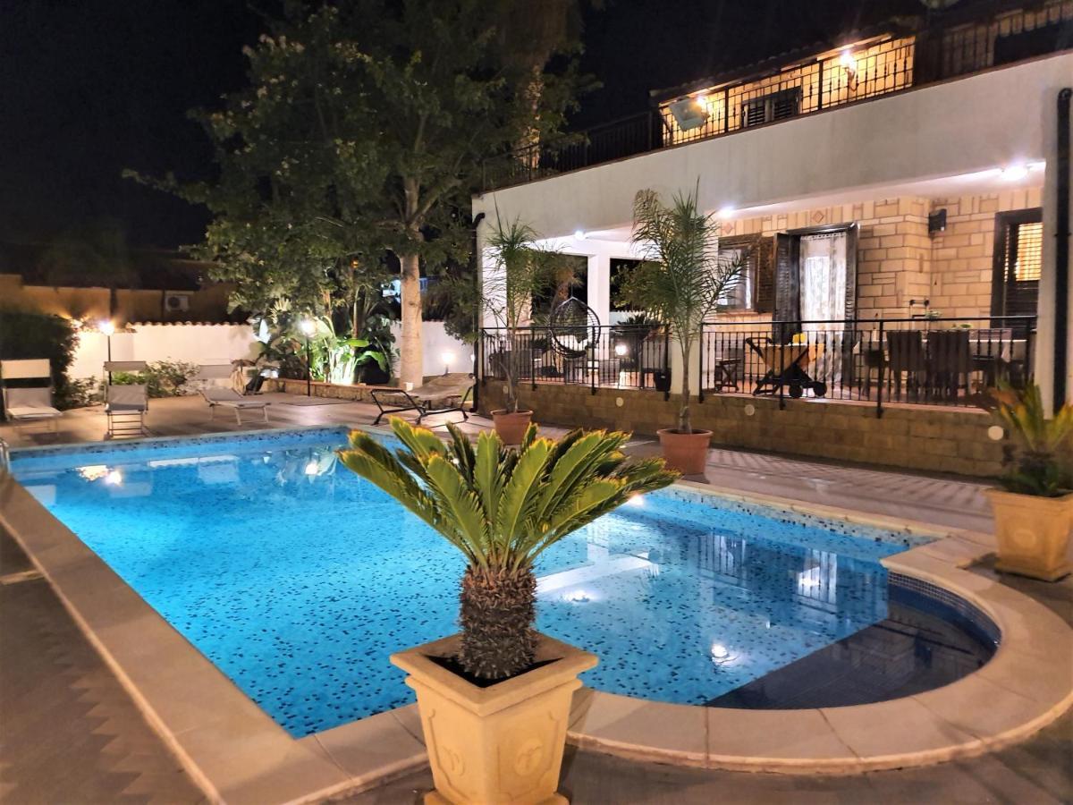 Villa Marianna Con Piscina Privata Ampi Spazi Esterni E Wifi Free トラビーア エクステリア 写真